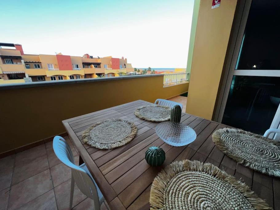 Casa Elodie - Sunny Apartment Corralejo Luaran gambar